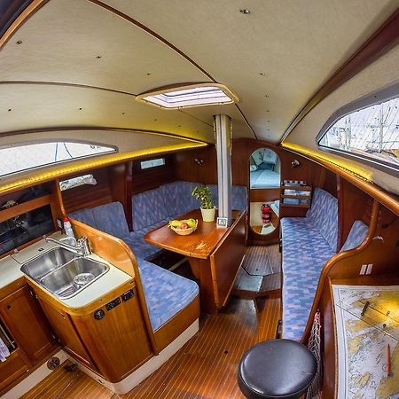 Norwavey, Sleep In A Boat Hotel Krokelvdalen ภายนอก รูปภาพ